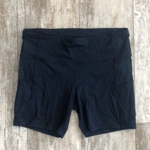 Lululemon Fast and Free 6” running spandex short with pockets